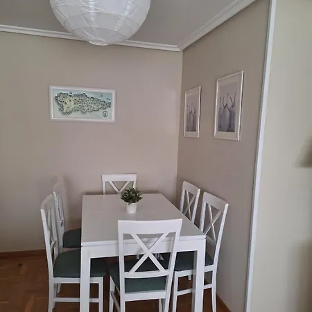 Cueto Apartment *